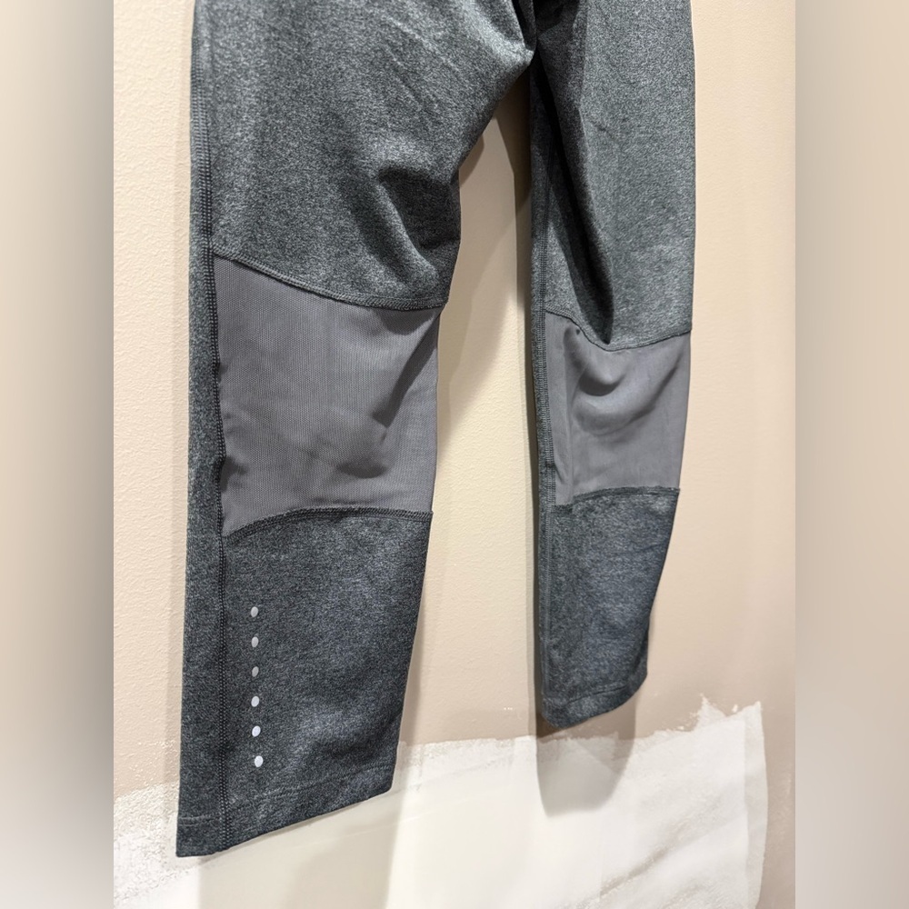 Nike Dri-FIT Mid-Rise Crop Leggings - Picture 5 of 8